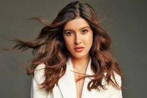 बैक-टू-बैक अलग-अलग जॉनर की फ़िल्मों में काम कर रही हैं शनाया कपूर 